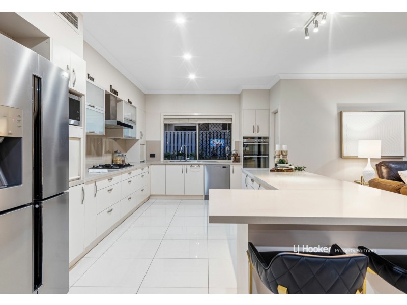 43 Alfred Circuit, Calamvale QLD 4116