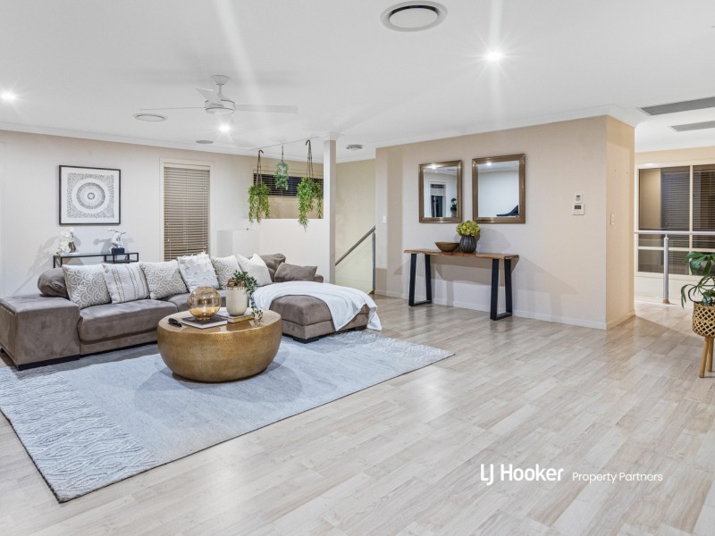 43 Alfred Circuit, Calamvale QLD 4116