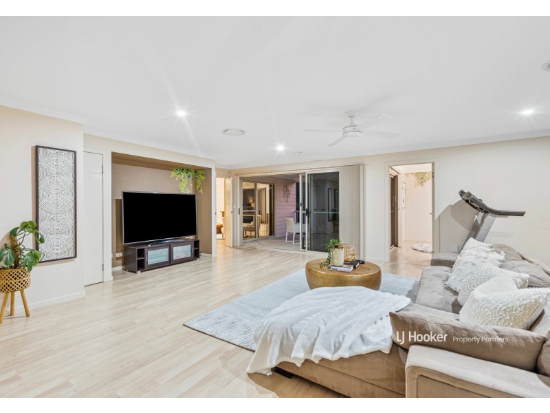 43 Alfred Circuit, Calamvale QLD 4116