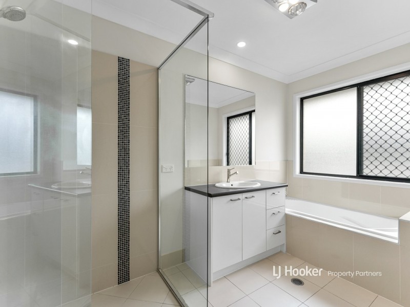 84 Holmead Road, Eight Mile Plains QLD 4113