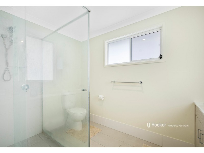 27 Kraft Road, Pallara QLD 4110
