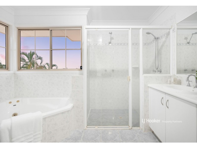 16 Golden Rain Place, Stretton QLD 4116