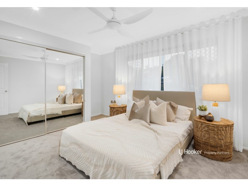 16 Golden Rain Place, Stretton QLD 4116