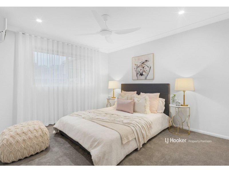 16 Golden Rain Place, Stretton QLD 4116