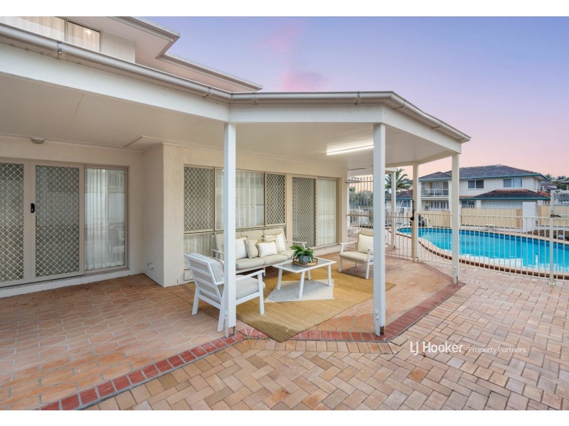 16 Golden Rain Place, Stretton QLD 4116