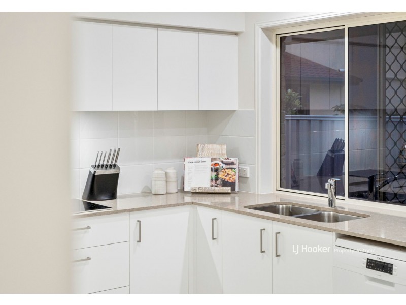 17 Greenhaven Crescent, Kuraby QLD 4112