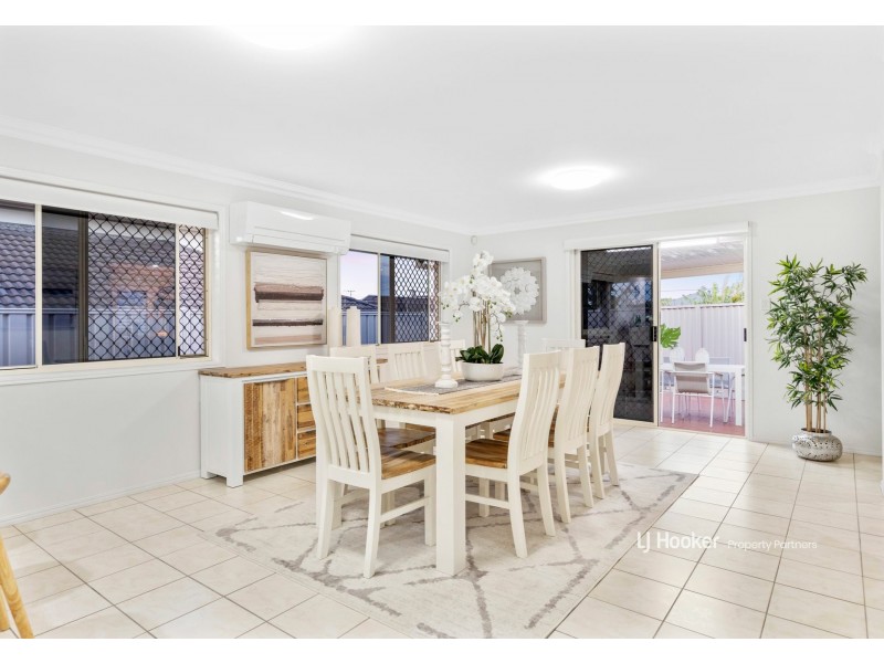 17 Greenhaven Crescent, Kuraby QLD 4112