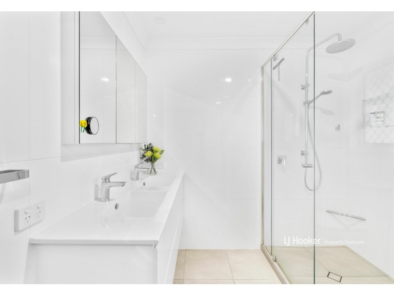 17 Greenhaven Crescent, Kuraby QLD 4112