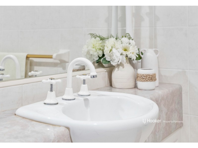 17 Greenhaven Crescent, Kuraby QLD 4112