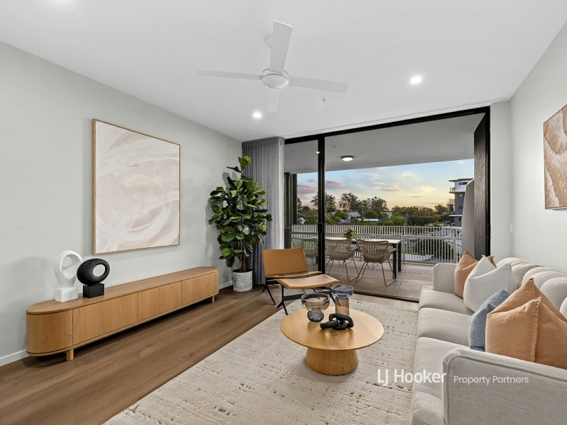 201/3 Centre Place, Rochedale South QLD 4123