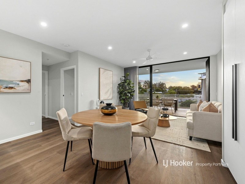 201/3 Centre Place, Rochedale South QLD 4123