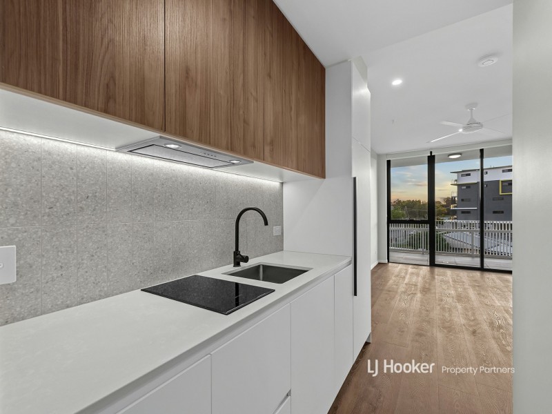 201/3 Centre Place, Rochedale South QLD 4123