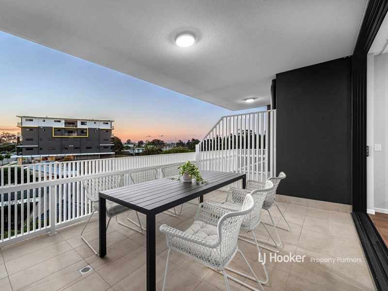 201/3 Centre Place, Rochedale South QLD 4123