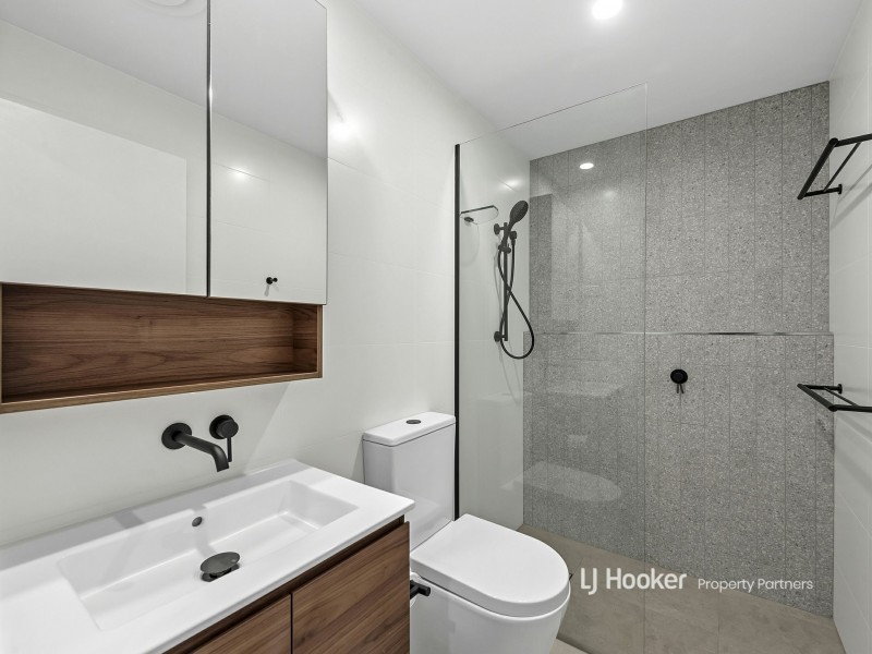 201/3 Centre Place, Rochedale South QLD 4123