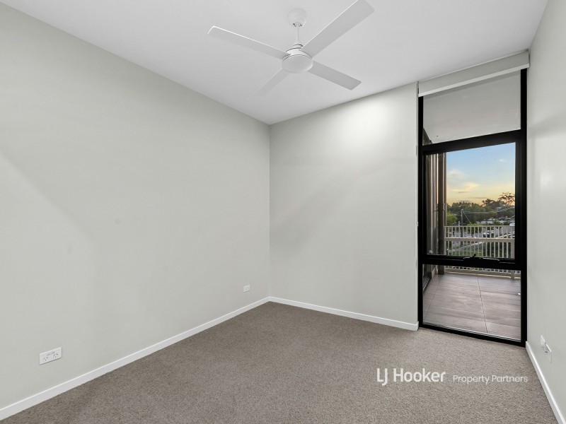 201/3 Centre Place, Rochedale South QLD 4123