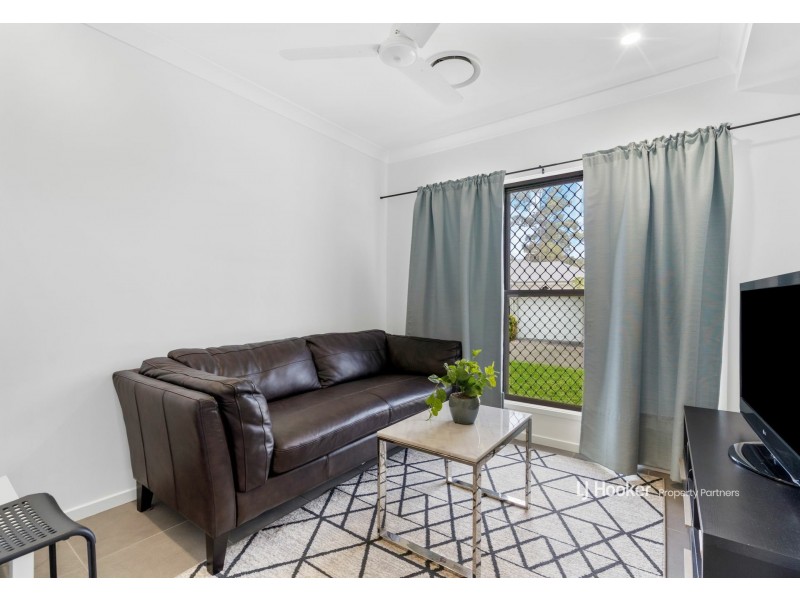 5 Heseltine Place, Pallara QLD 4110