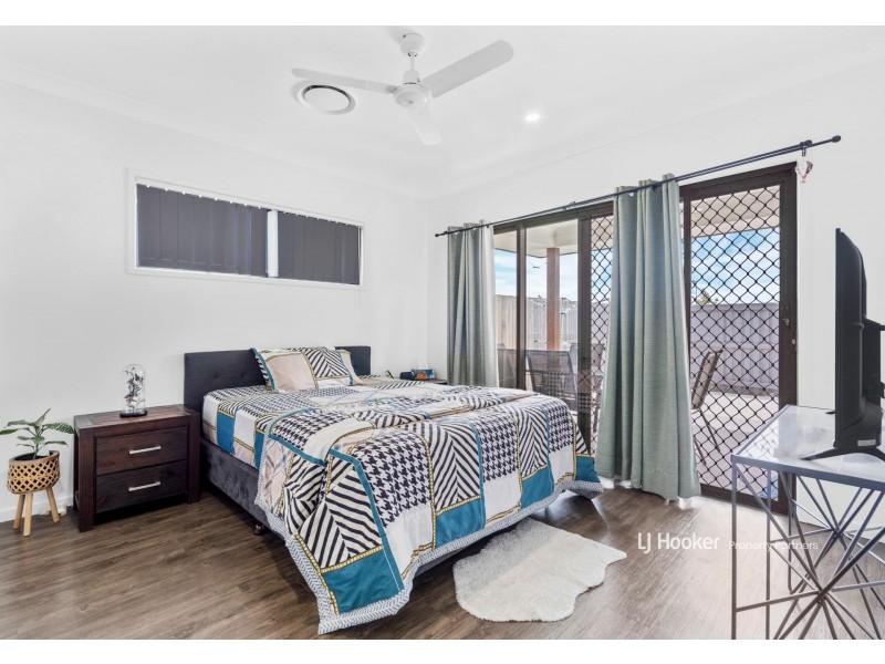 5 Heseltine Place, Pallara QLD 4110