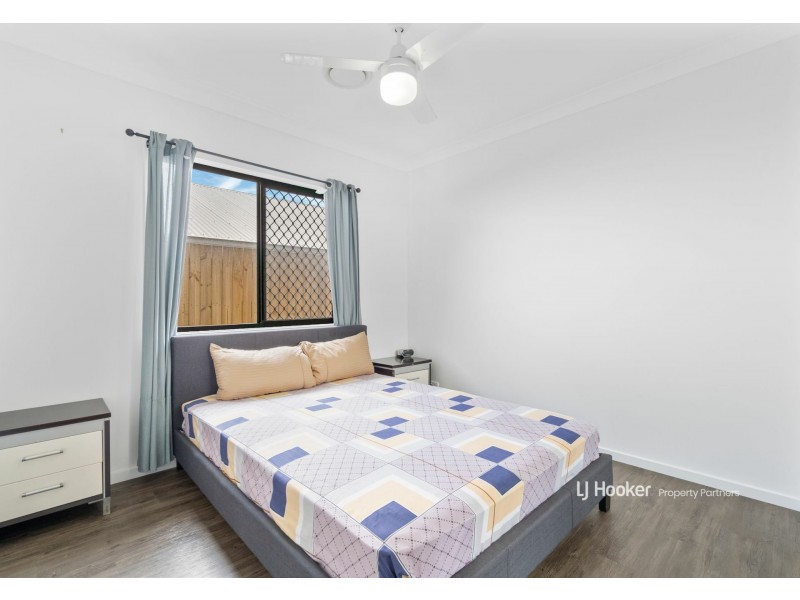 5 Heseltine Place, Pallara QLD 4110