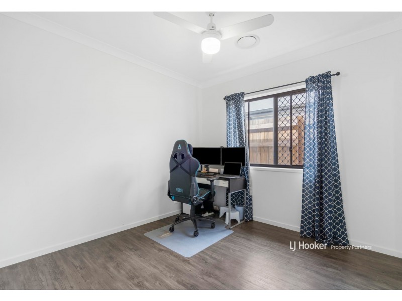 5 Heseltine Place, Pallara QLD 4110