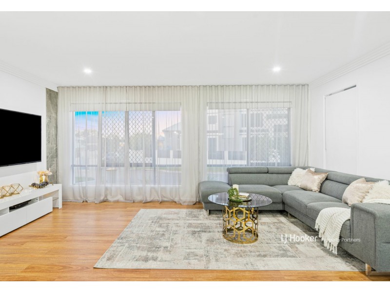 4 Slobodian Avenue, Eight Mile Plains QLD 4113