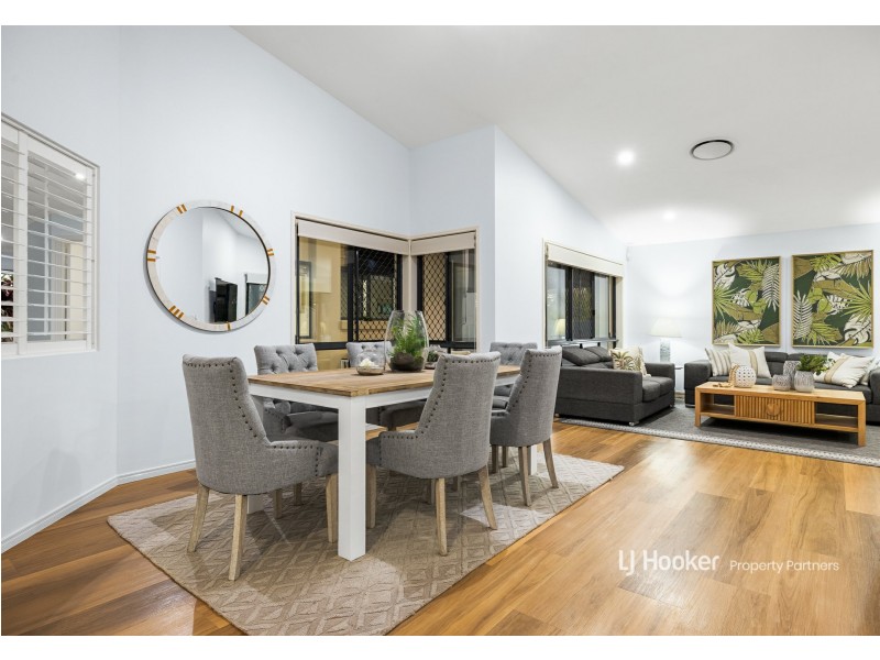 2 Lily Circuit, Kuraby QLD 4112