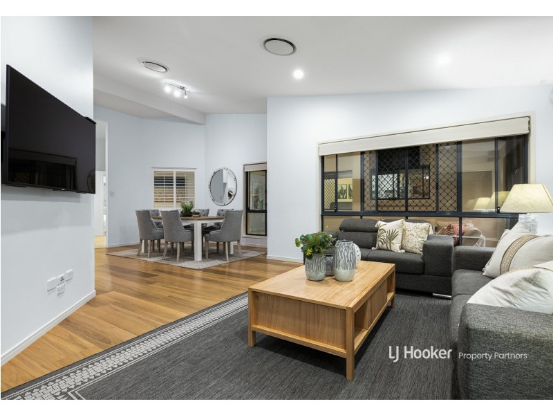 2 Lily Circuit, Kuraby QLD 4112