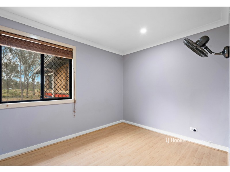33 Cornish Street, Bundamba QLD 4304