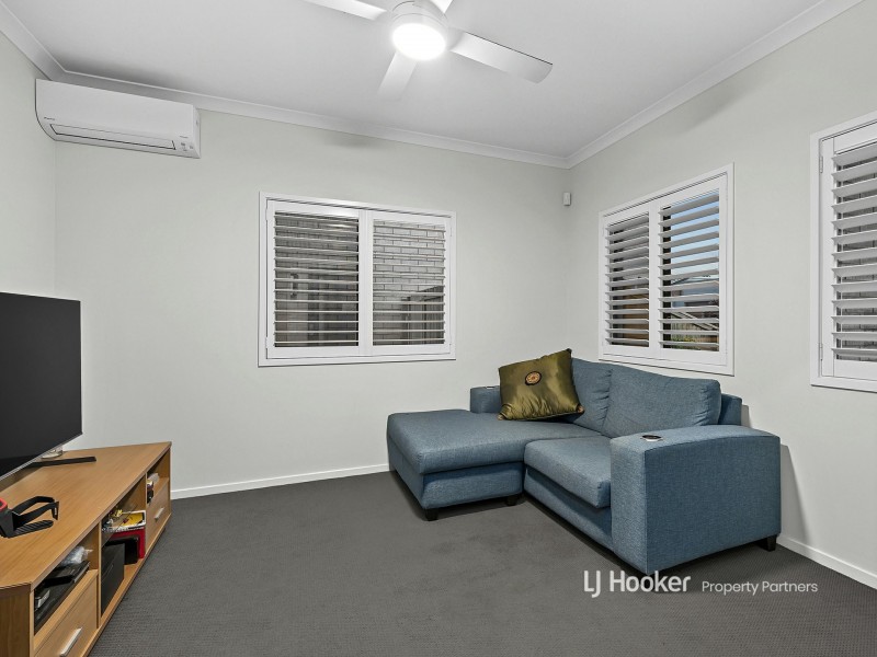 39 Macadamia Circuit, Park Ridge QLD 4125