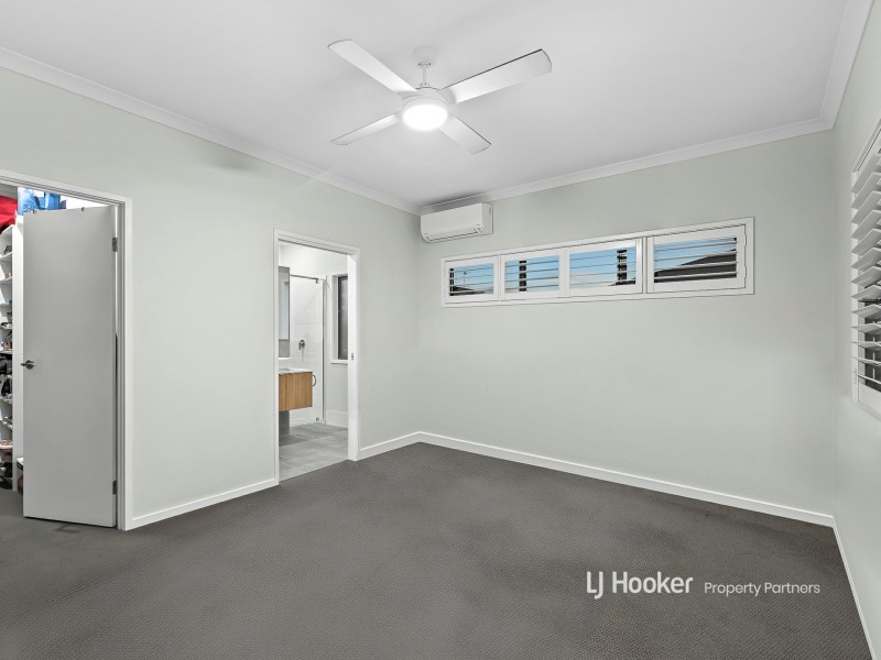 39 Macadamia Circuit, Park Ridge QLD 4125