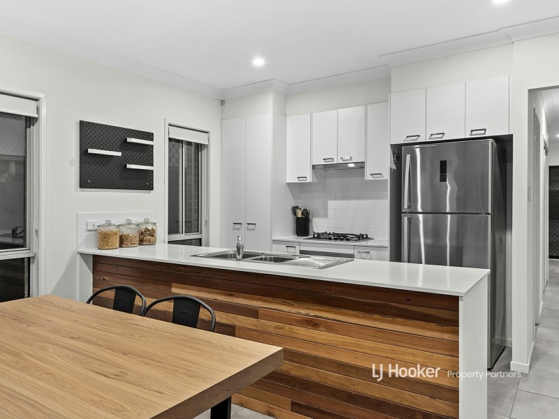 91 Mount Huntley Street, Park Ridge QLD 4125