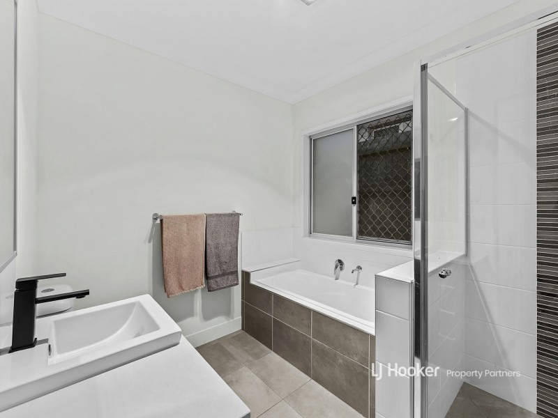 91 Mount Huntley Street, Park Ridge QLD 4125