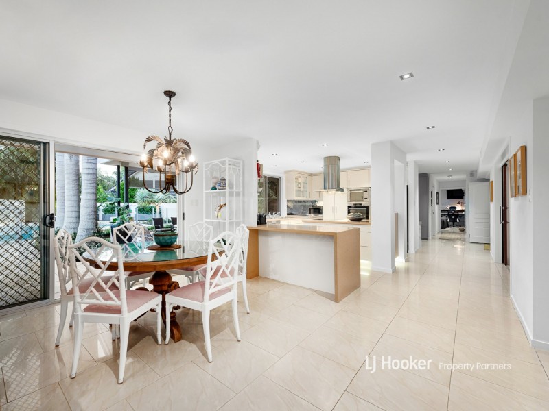 11 Wilonda Street, Robertson QLD 4109