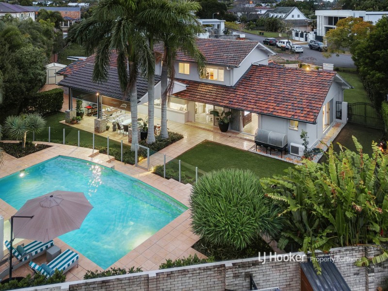 11 Wilonda Street, Robertson QLD 4109