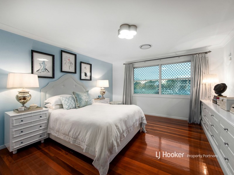 11 Wilonda Street, Robertson QLD 4109