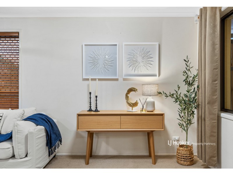 28 Kidd Street, Robertson QLD 4109