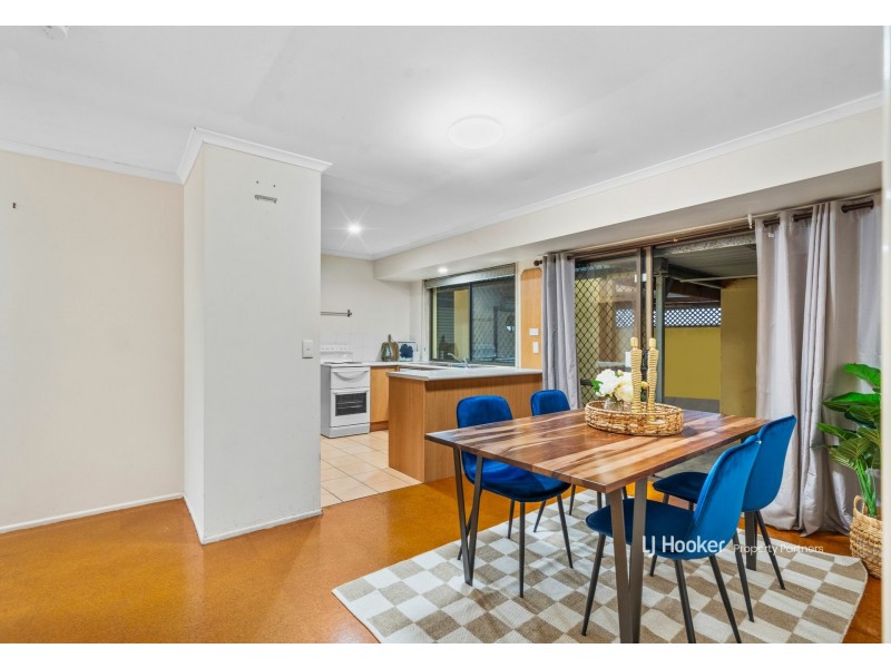 28 Kidd Street, Robertson QLD 4109