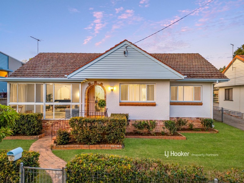 17 Taylor Street, Wavell Heights QLD 4012