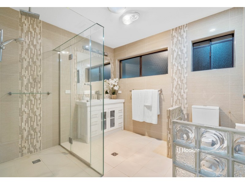 22 Turnmill Street, Macgregor QLD 4109