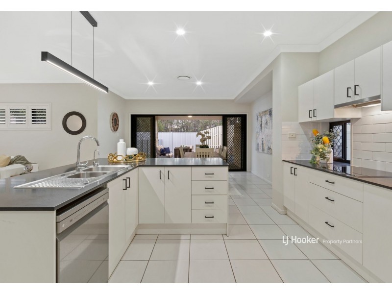 2 Harvey Place, Calamvale QLD 4116