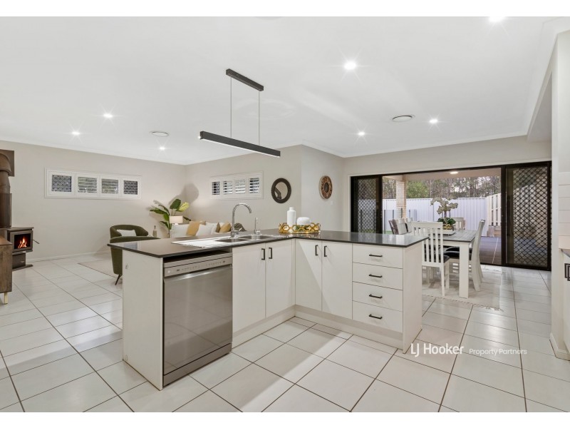 2 Harvey Place, Calamvale QLD 4116