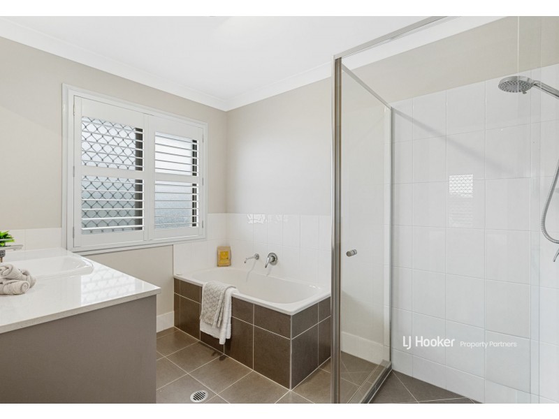2 Harvey Place, Calamvale QLD 4116