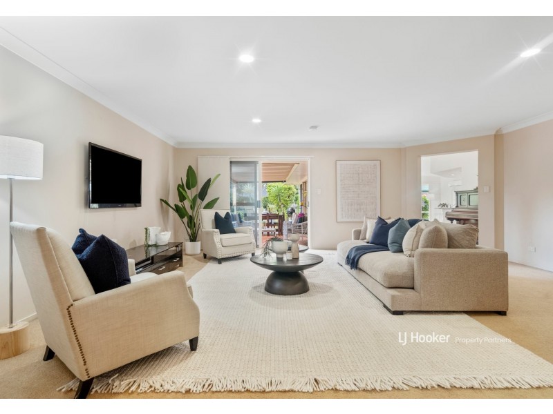 43 Lake Eyre Crescent, Parkinson QLD 4115