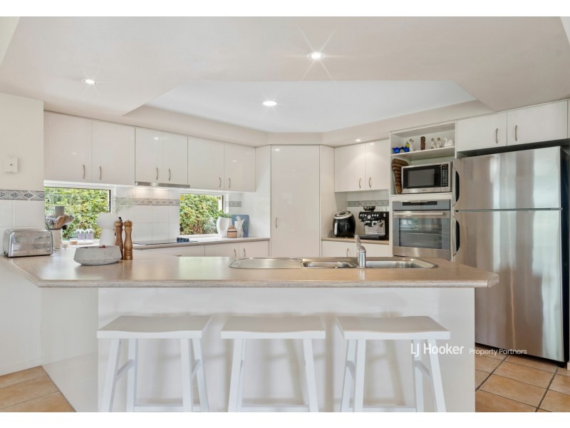 43 Lake Eyre Crescent, Parkinson QLD 4115