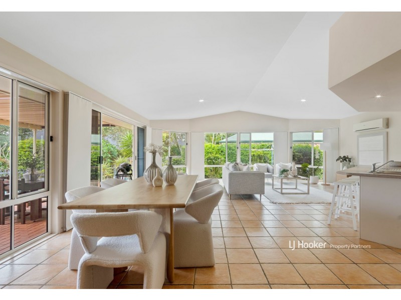 43 Lake Eyre Crescent, Parkinson QLD 4115