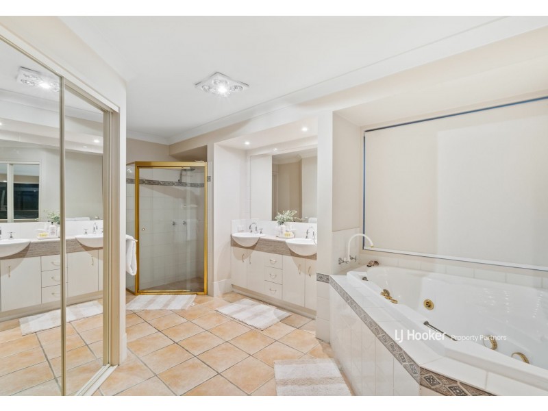 43 Lake Eyre Crescent, Parkinson QLD 4115