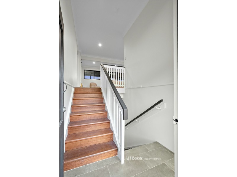 116 Barbaralla Drive, Springwood QLD 4127