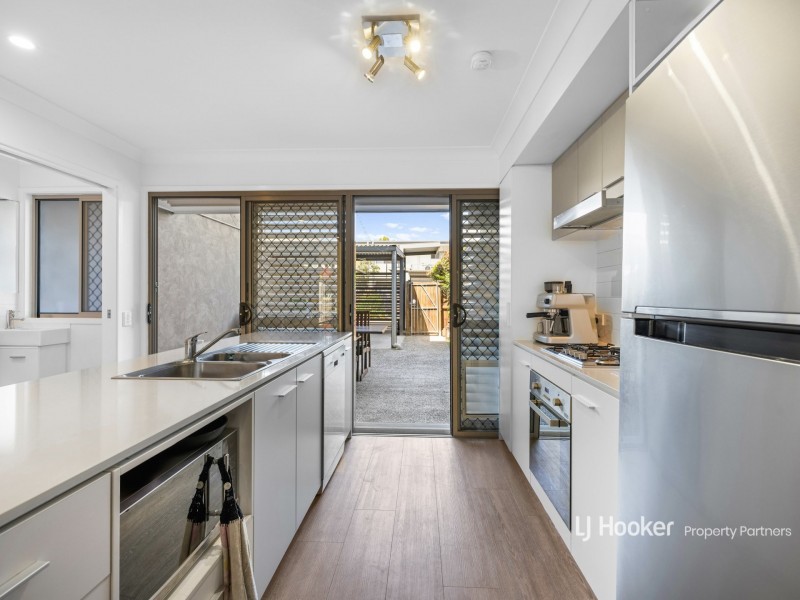 102/18 Bland Street, Coopers Plains QLD 4108