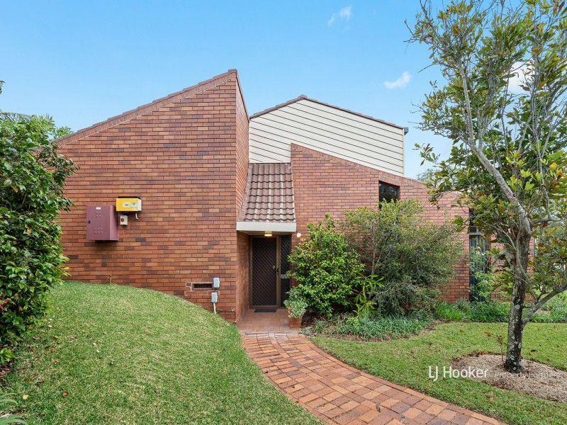 21 Faringdon Street, Robertson QLD 4109