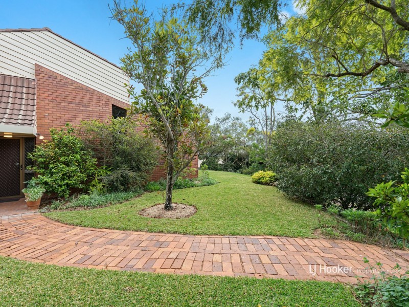 21 Faringdon Street, Robertson QLD 4109