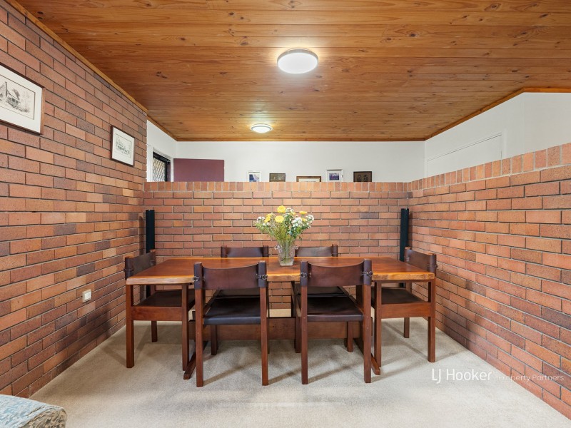 21 Faringdon Street, Robertson QLD 4109